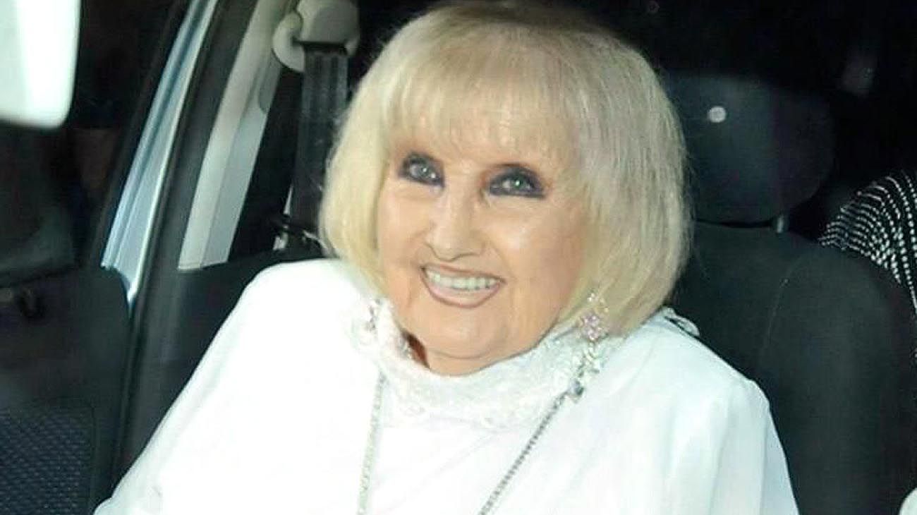 1 de mayo. Murió Silvia "Goldie" Legrand, la hermana melliza de Mirtha a los 93 años.