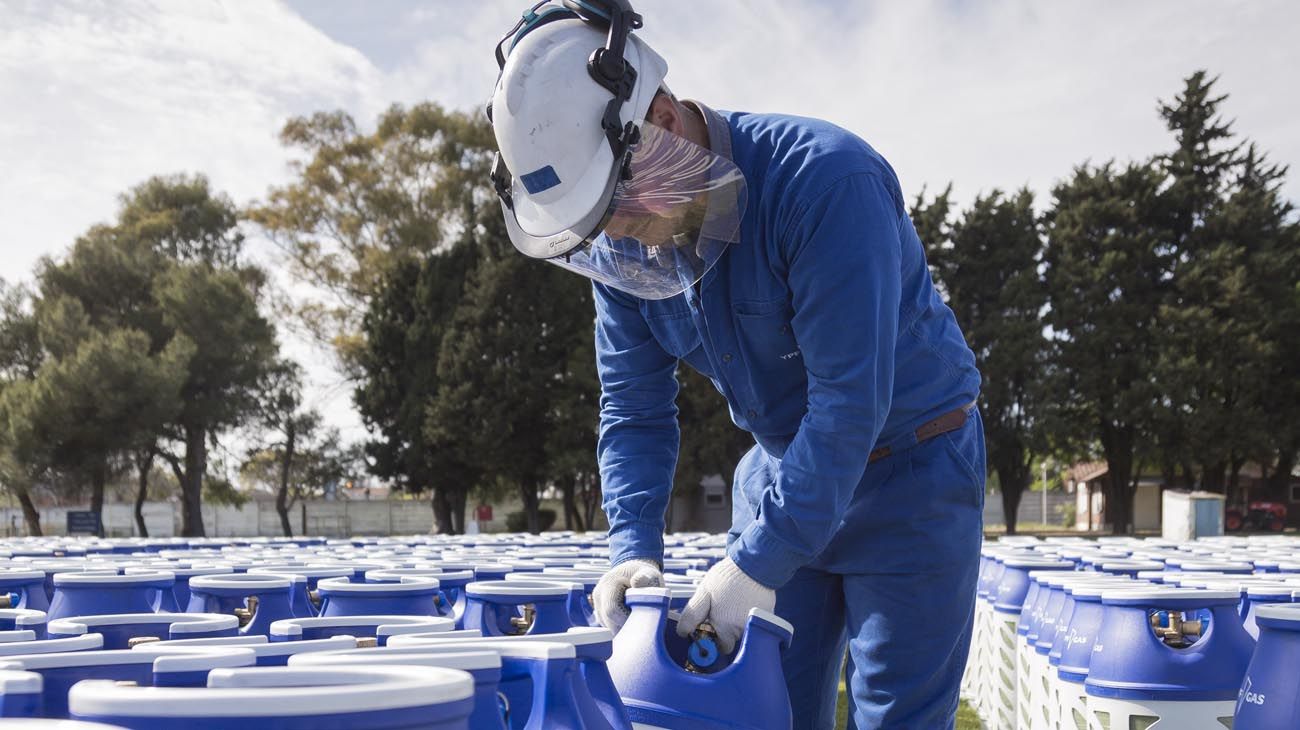 Con esta innovación, YPF incorpora una nueva categoría de producto única en la Argentina y consolida su liderazgo en el sector. 