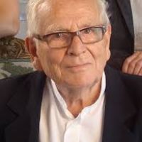 A sus 98 años murió el diseñador de moda francés, Pierre Cardin