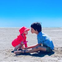 Agustina Cherri mostró a Nilo, su hijo de 9 años, y es igual a ella