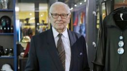 A sus 98 años murió el diseñador de moda francés, Pierre Cardin