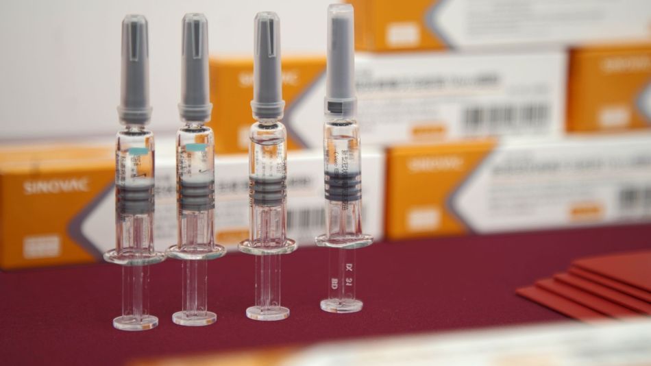 Sinovac Seeks Covid Vaccine Approval Globally, CEO Says