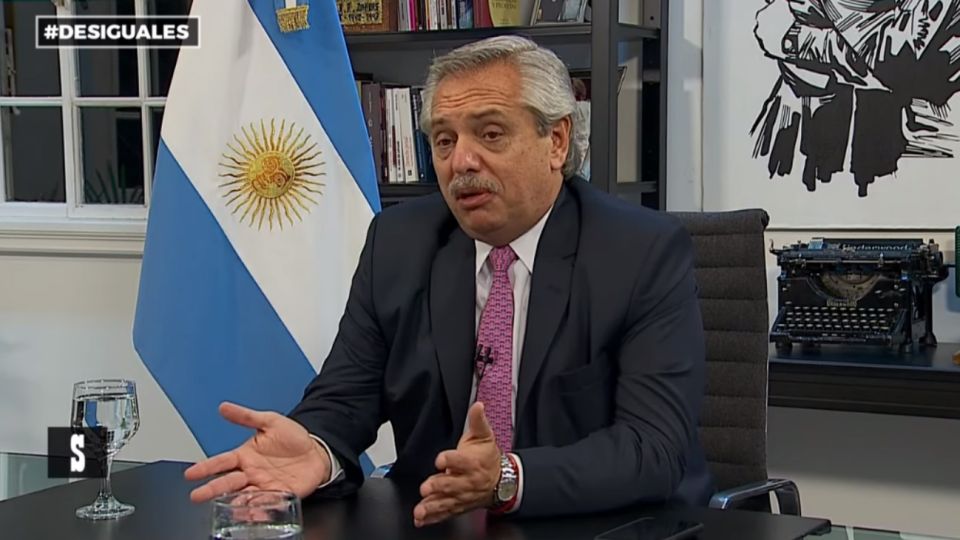 El presidente Alberto Fernández en entrevista con la TV Pública.