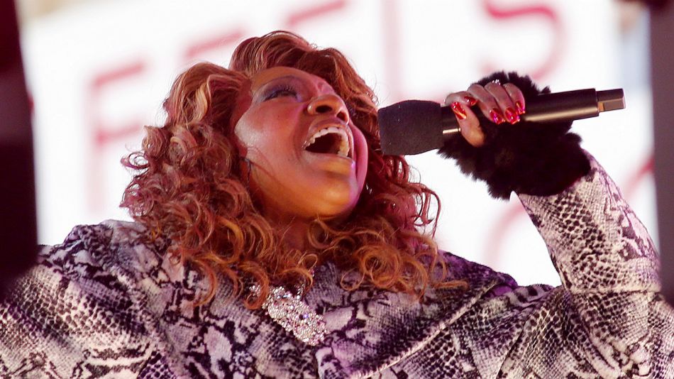 Gloria Gaynor interpretó su clásico desde Nueva York.