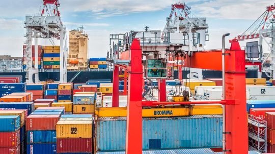 Envíos. Hacia noviembre de 2020, las ventas al exterior acumulaban US$ 51.000 millones, unos US$ 8 mil menos que el año anterior.