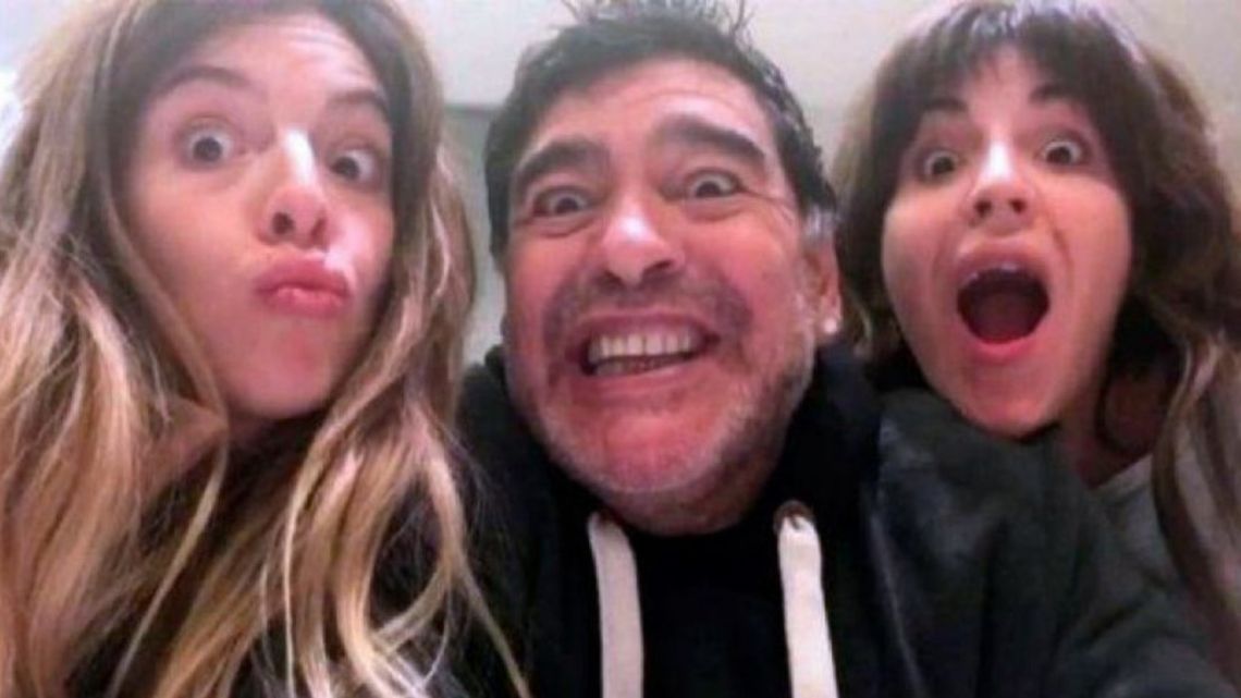 La Justicia Determinó Que Los Cinco Hijos De Maradona Son Sus únicos