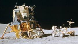 La nueva ley ordena a la NASA que exija que las futuras misiones lunares bajo su ámbito cumplan con un conjunto de recomendaciones de “buenas prácticas”.