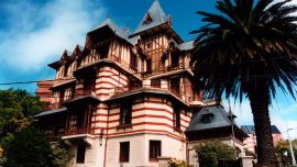 La preciosa Villa Ortiz Basualdo de Mar del Plata fue declarada Monumento Histórico Nacional.