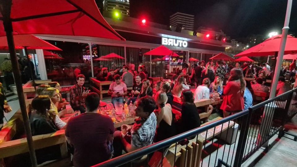 Bares y restaurantes permanecieron abiertos con protocolo durante la pandemia.