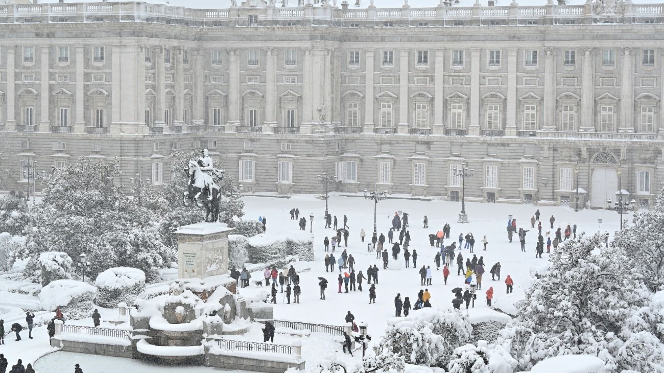 Algunas calles de Madrid acumularon más de metro y medio de nieve.