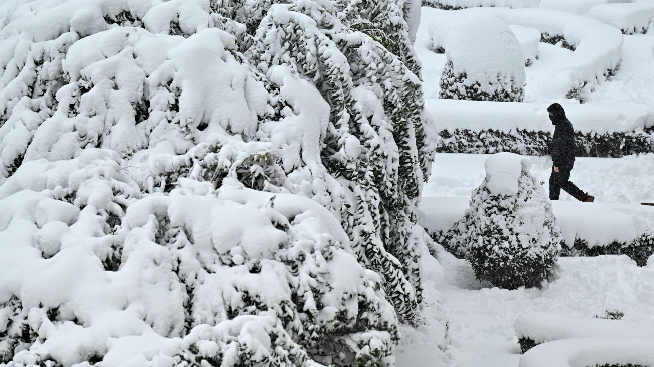 Algunas calles de Madrid acumularon más de metro y medio de nieve.