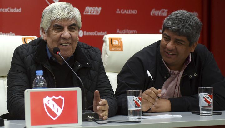 Hugo y Pablo Moyano, presidente y vice de Independiente