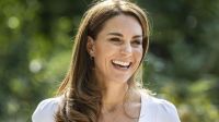 Kate Middleton presentó su primer libro e impactó con su elegante look