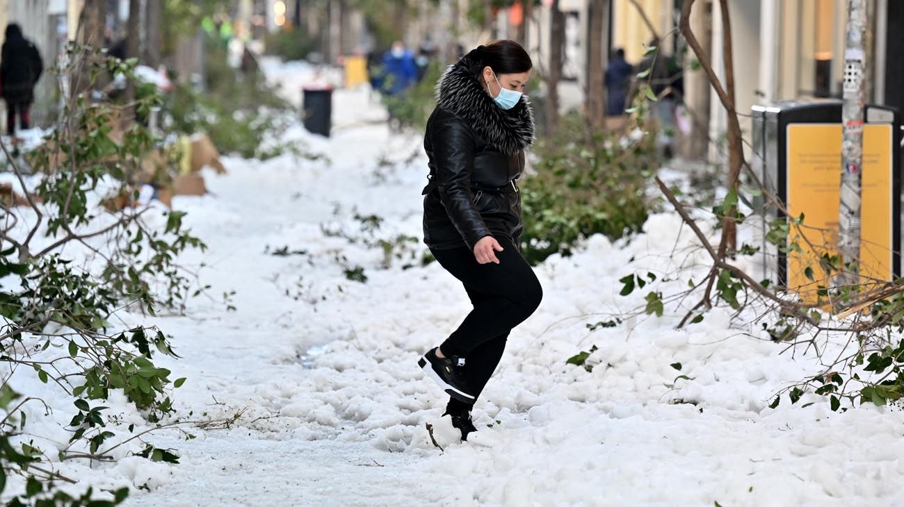 Las escuelas, los tribunales y los museos fueron cerrados en todo el centro de España durante dos días después de que la región fuera azotada por una gran tormenta de nieve.