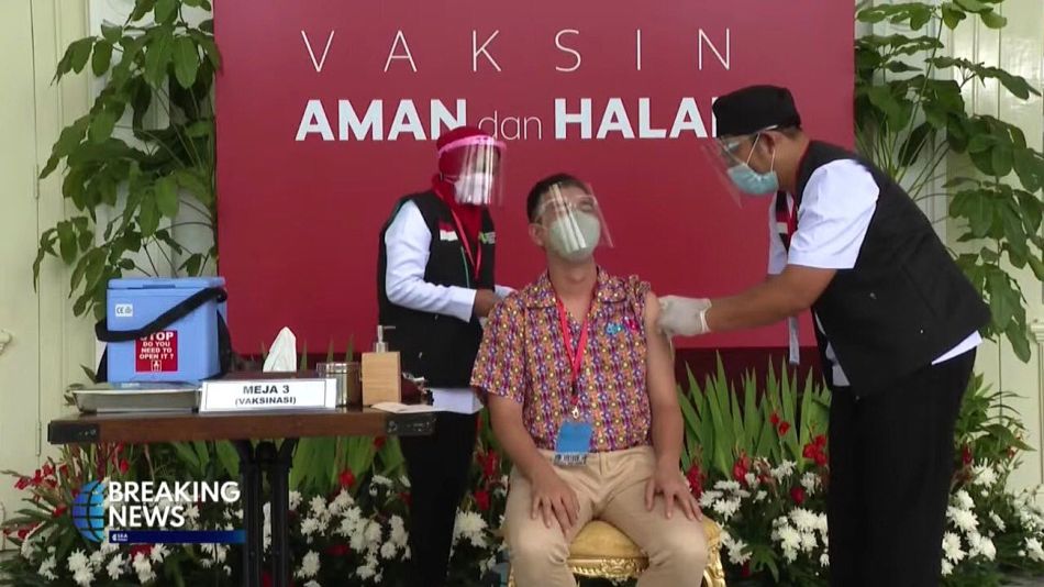 Influencers en Indonesia, estrellas de la promoción de la vacuna.