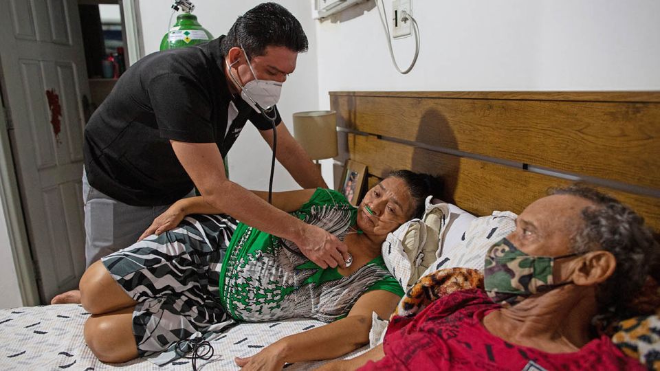 Con una incidencia significativaen Manaos, la capital de Amazonas está cerca del colapso ante el aumento de contagios y muertes por Covid-19.