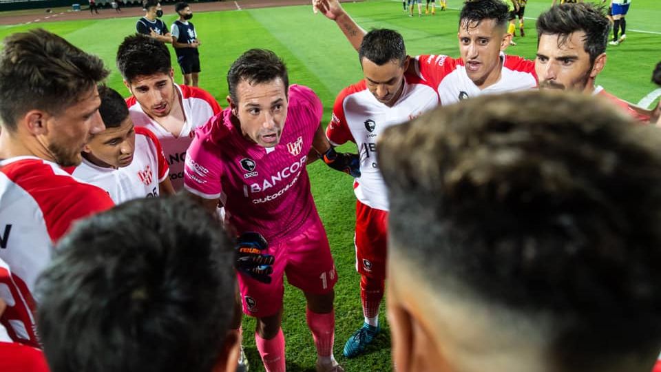 ACTITUD. Jorge Carranza destaca que el equipo juega mejor de lo que dicen quienes los critican.