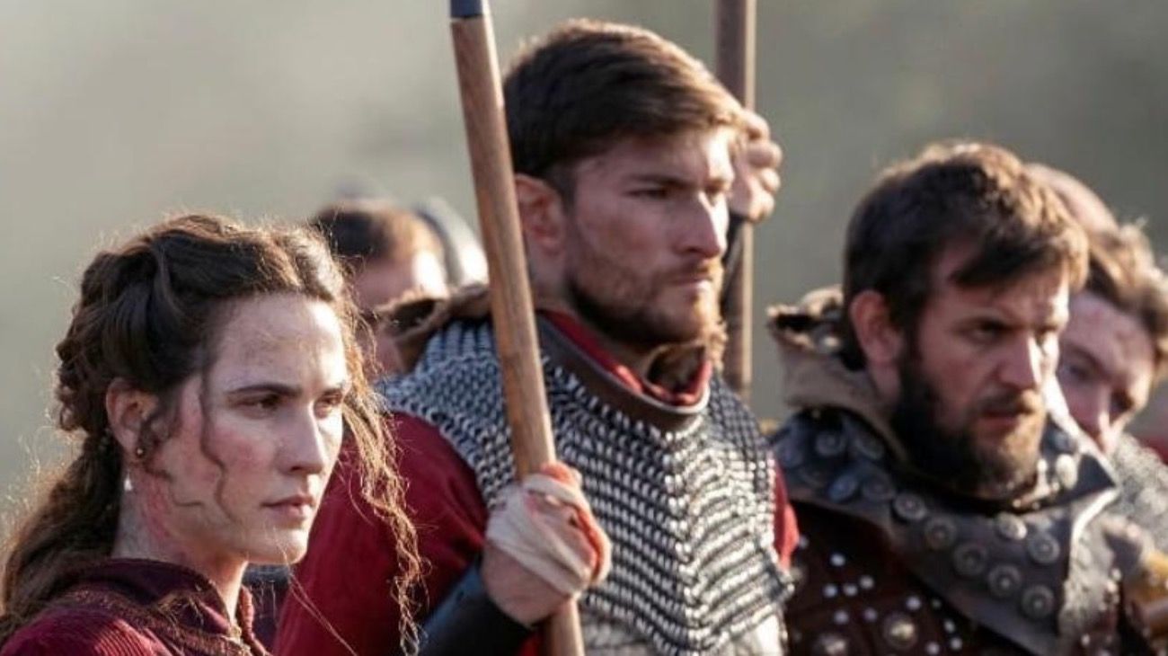 El argentino Fabricio Lucero (centro), en una de las escenas de "Vikings".