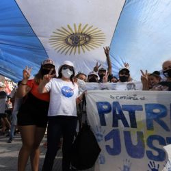El kirchnerismo marcha en la 9 de Julio por la liberación de los presos políticos.