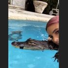 Lele Pons y Stefi Roitman con el cocodrilo