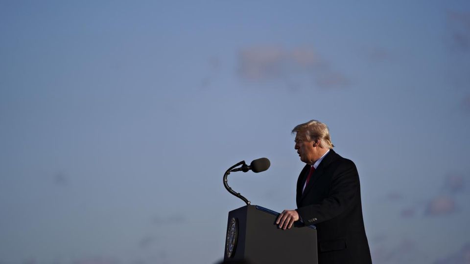Donal Trump deja Washington