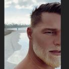 Ricky Martin barba rubia
