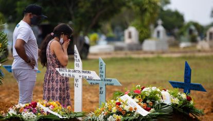 Con un total de muertes que superó los 251 mil, Brasil es el segundo país en número de fallecidos por coronavirus.