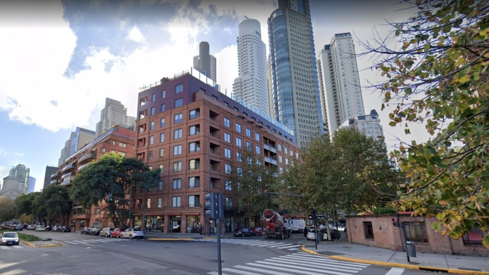 El edificio de Puerto Madero donde encontraron ahorcado a un financista.