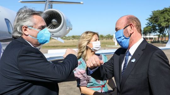 El gobernado de Formosa, Gildo Insfrán, junto al presidente Alberto Fernández.