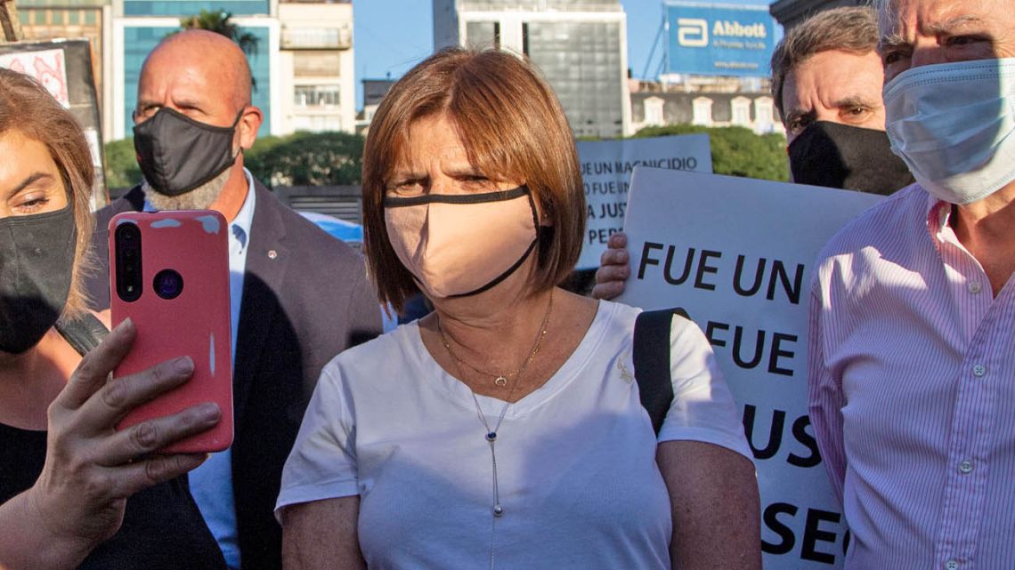 Patricia Bullrich and Wado Wolff. 