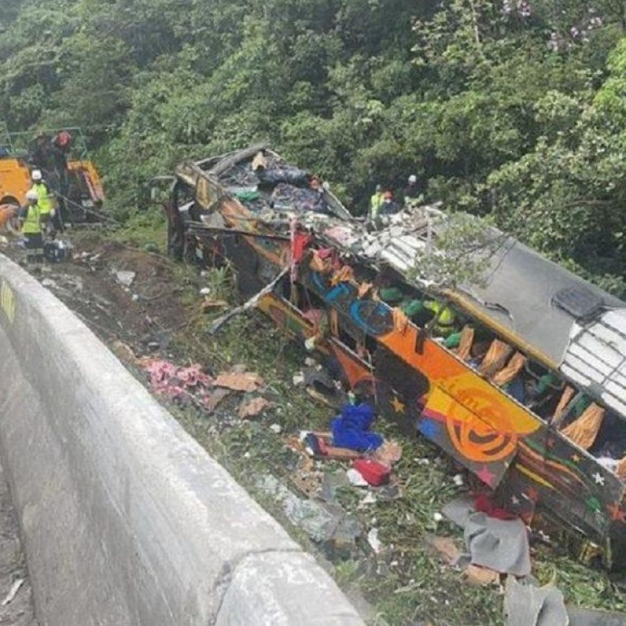 Tragico Vuelco De Un Colectivo En Brasil Deja Al Menos 19 Muertos Y 33 Heridos Perfil