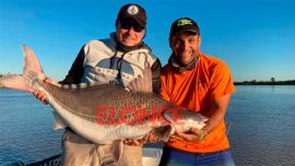 El imponente ejemplar midió 1,20 metros de largo.