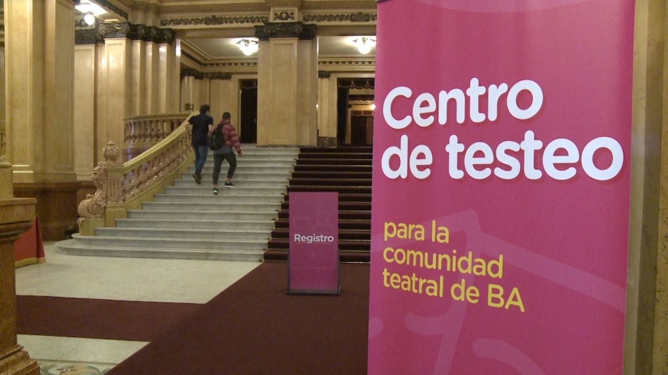 Comenzó a funcionar el operativo de testeos DetectAR en el Teatro Colón.