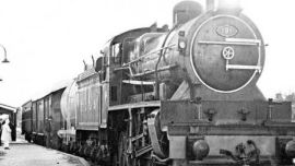 La locomotora a vapor M.1 que unió Buenos Aires con Rosario fue fabricada por una empresa inglesa.r