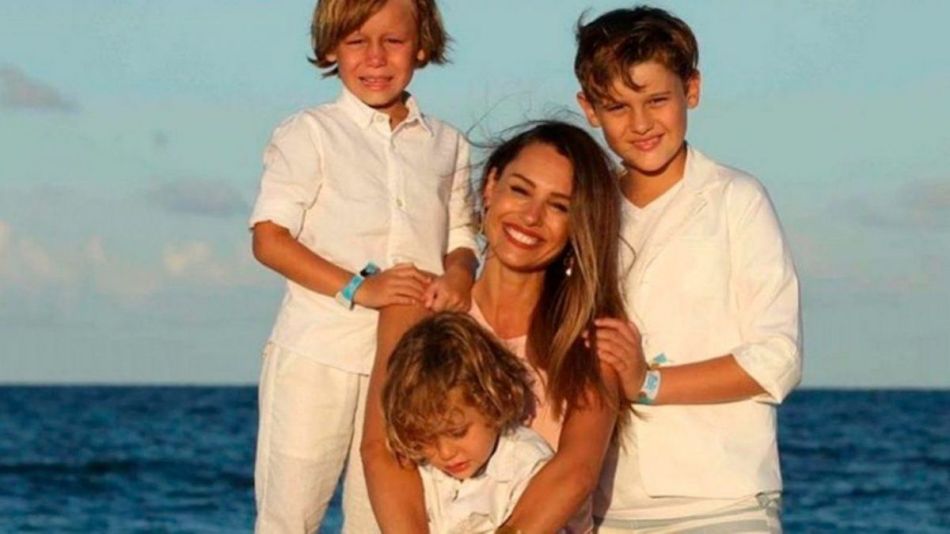 El emotivo video de Pampita con sus hijos en pleno aislamiento: "Me muero por abrazarte"