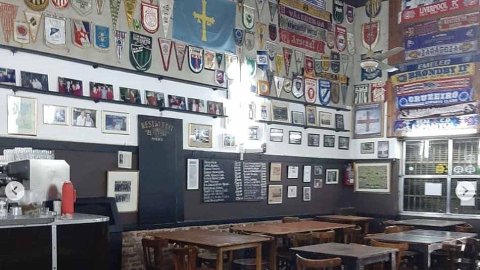 El Obrero, histórico bodegón porteño de La Boca.