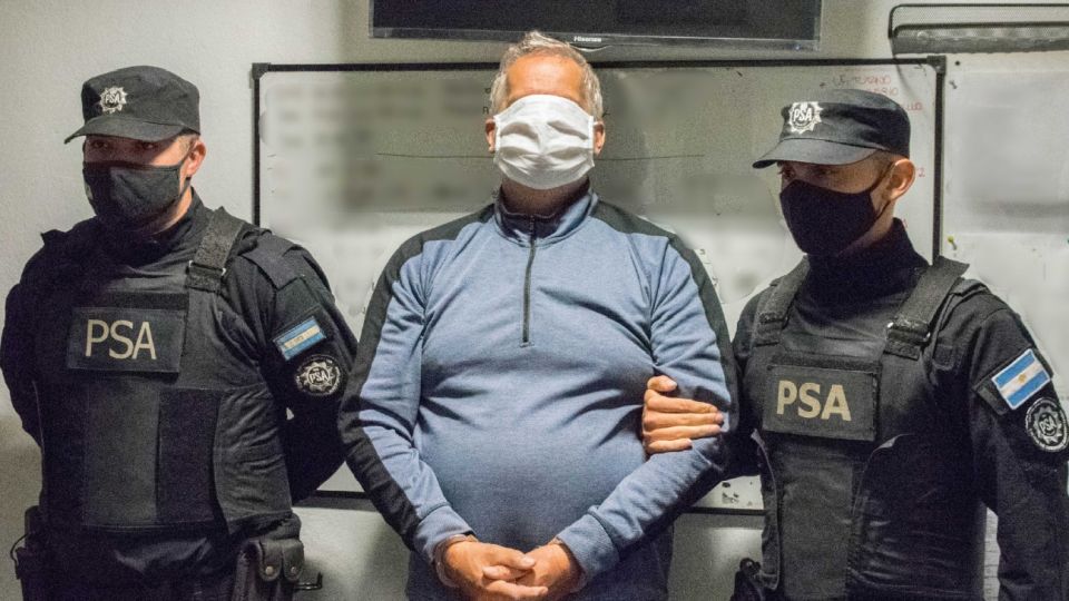 Operativo desplegado por PSA para la captura de Leopoldo Carrena, acusado de lavado de activos.