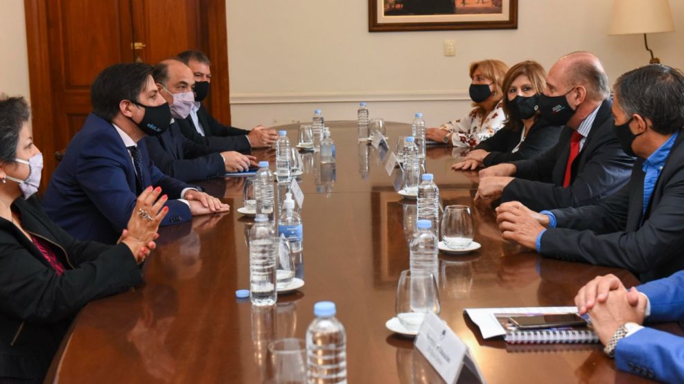 Nicolás Trotta se reunió con el equipo de Adriana Cantero el lunes 1 de febrero.