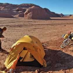 Acampando en el Desierto del Diablo.