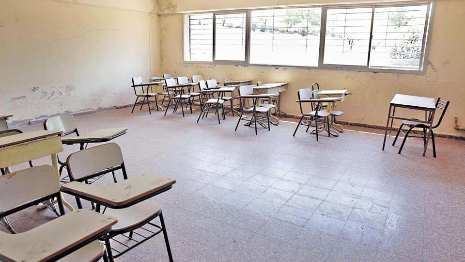 Olvidados. Se vio el desprecio de este gobierno por la educación y la complicidad gremial.