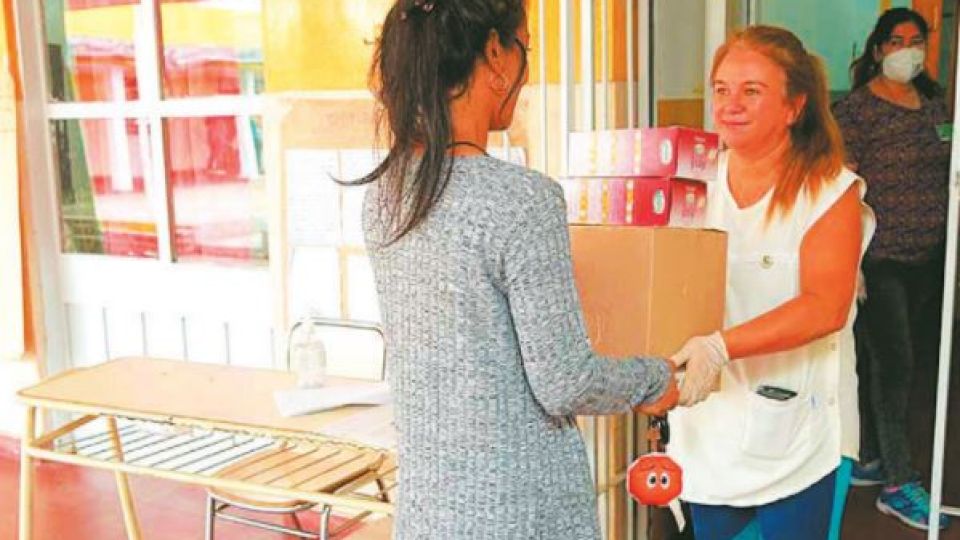 MASSEI. “Desde que se inició la pandemia, con todos los programas asistenciales propios más los que se coordinaron con fondos nacionales, más del 50% de la población provincial ha recibido alguna asistencia"