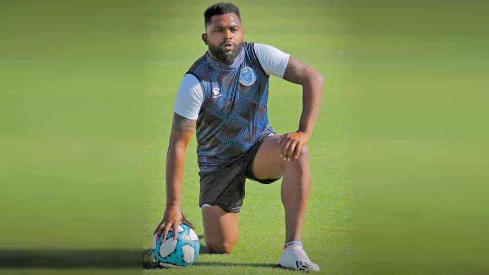Emblema. Es el goleador histórico de Godoy Cruz. Aunque no jugaba, seguía en el club.