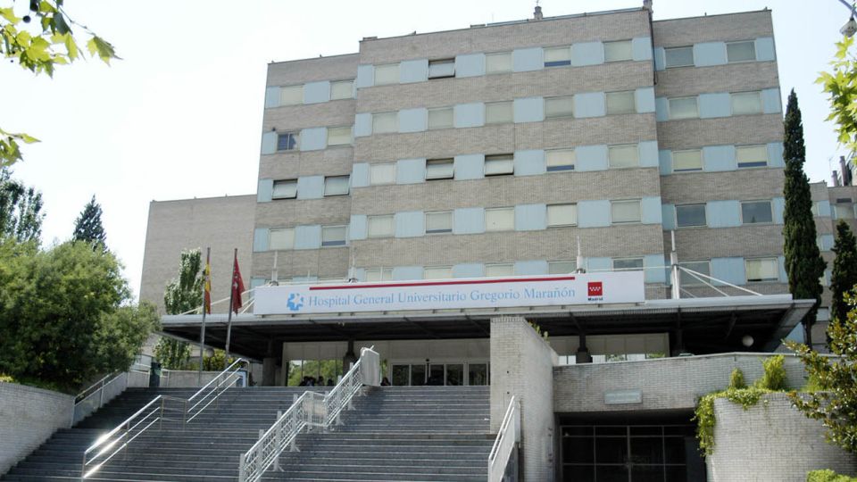 El Hospital Gregorio Marañón de Madrid empezó un ensayo clínico para probar una nueva terapia para los enfermos graves de covid-19.