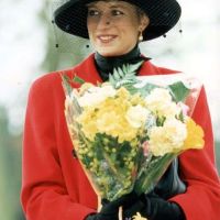 KRISTEN STEWART IGUAL A LADY DI