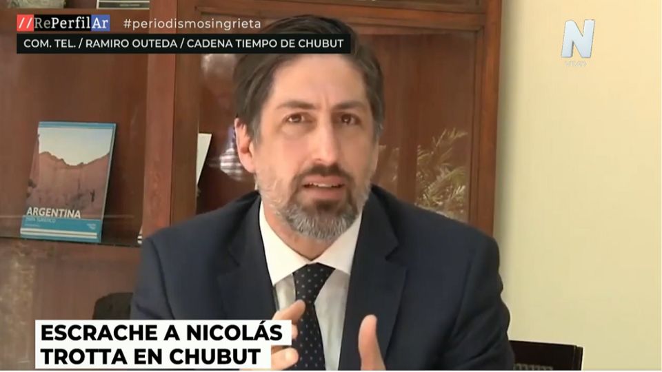 Escrache a Trotta | "Hay docentes a los que se le deben 3 salarios", confirman en Chubut