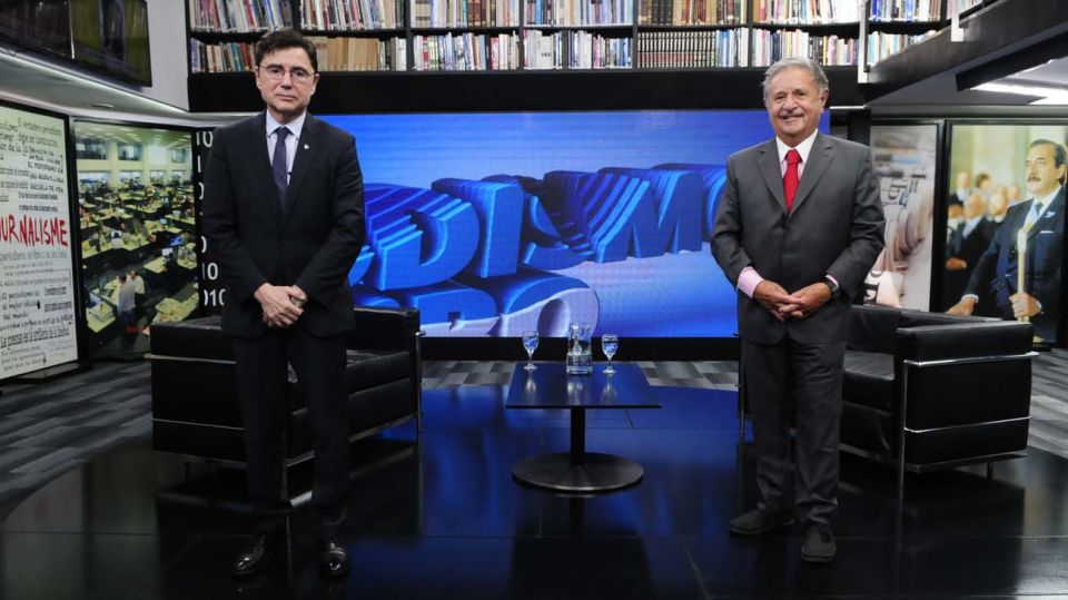 El expresidente Eduardo Duhalde, en la entrevista con Jorge Fontevecchia.