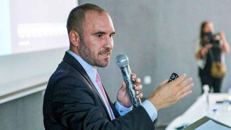 Ministro. Gran parte de la nueva partida será para el Repro II.