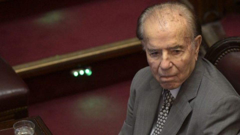 CARLOS MENEM. Según la defensa está internado en grave estado, pero no presentó los certificados médicos. Por eso, peritos designados por la Corte irán al sanatorio Los Arcos para constatar su situación.