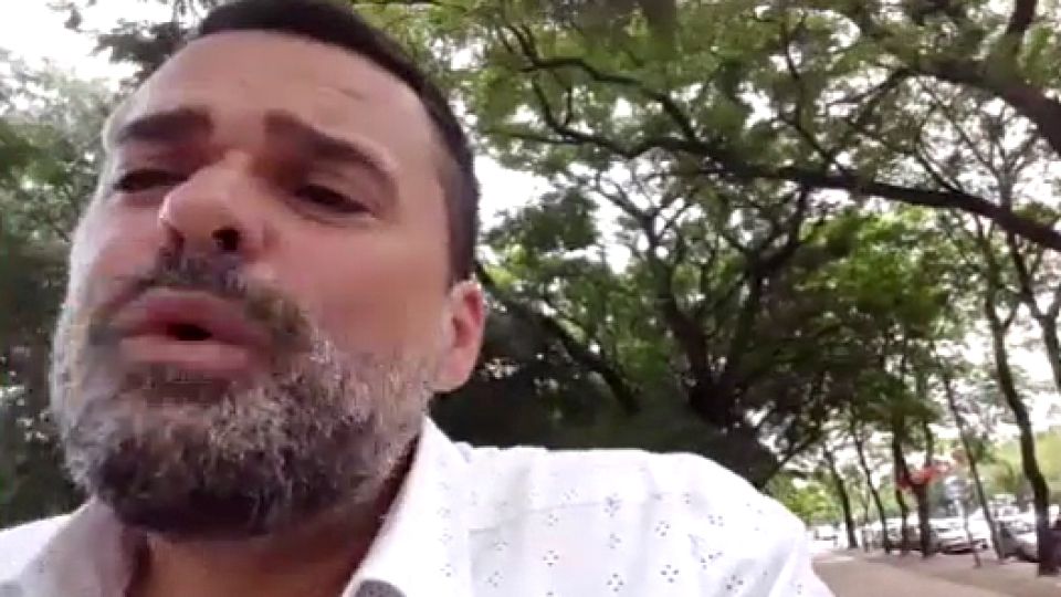 Daniel Menéndez, en la entrevista con Edi Zunino en Córdoba.