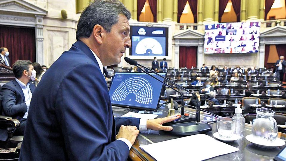 Proyecto. De aprobarse, el 90% de la población quedaría exceptuada del tributo.